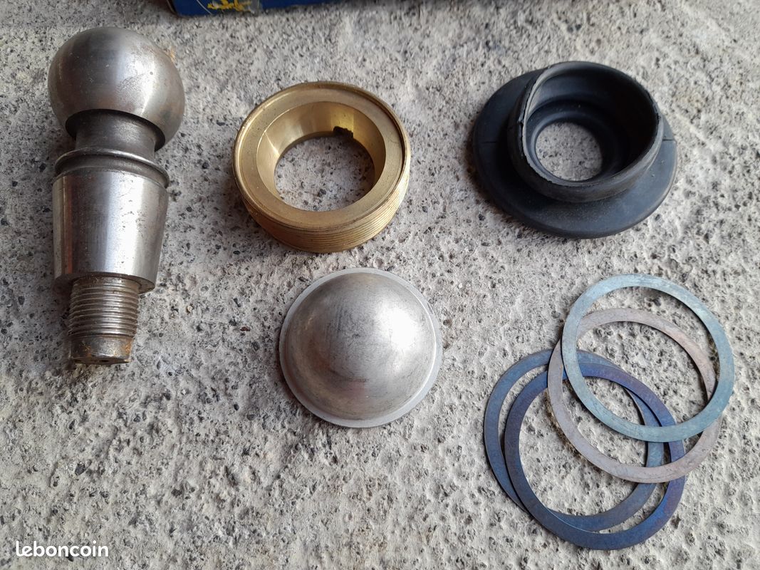 Rotule supérieure pivot Peugeot J7 J9 (image 1)