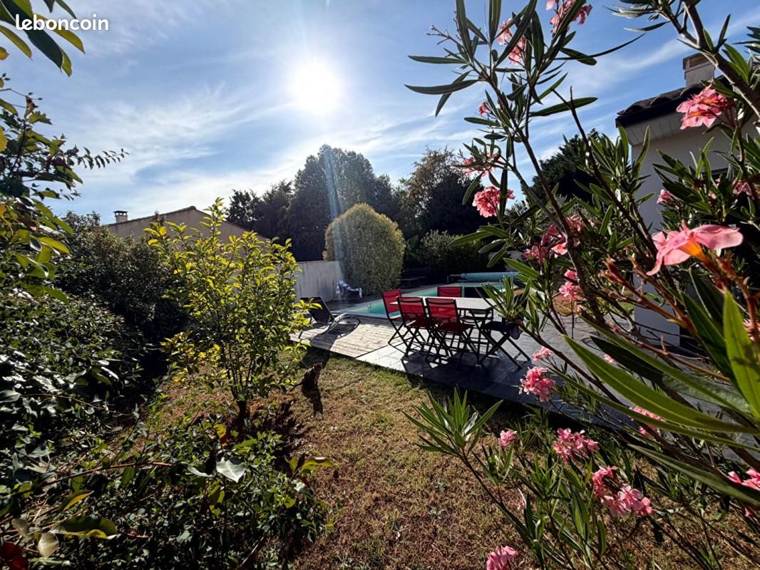 Maison 4 pièces 99 m² · à Meursac · 99 m² · 280 000 €