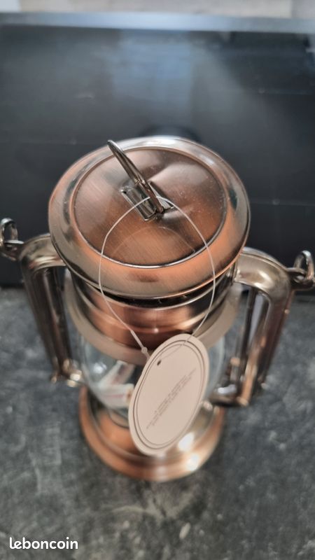Lampe tempête à pétrole (image 2)