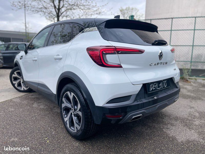 Renault Captur 1.3 TCe Mild Hybrid 140ch RS Line (image 3)
