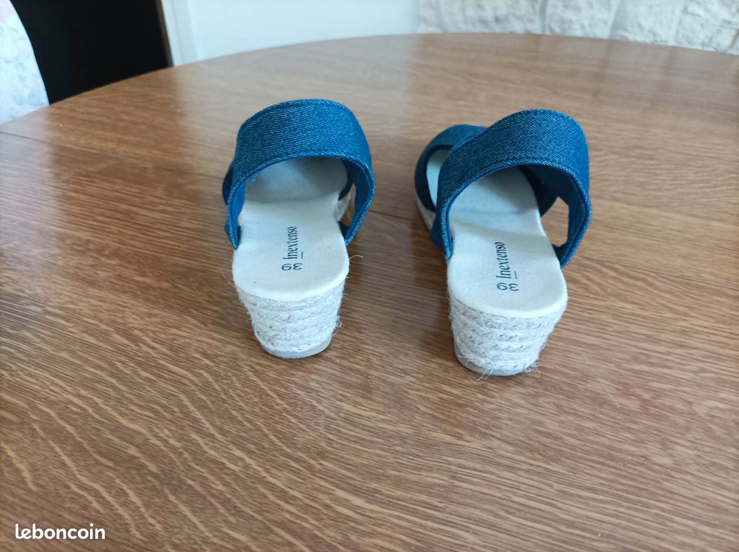 Chaussures à talons compensés. Pointure 39 (image 3)