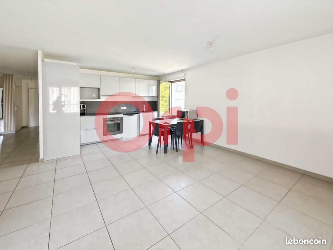 Appartement 4 pièces 80 m² · à Lyon · 80 m² · 1 348 €