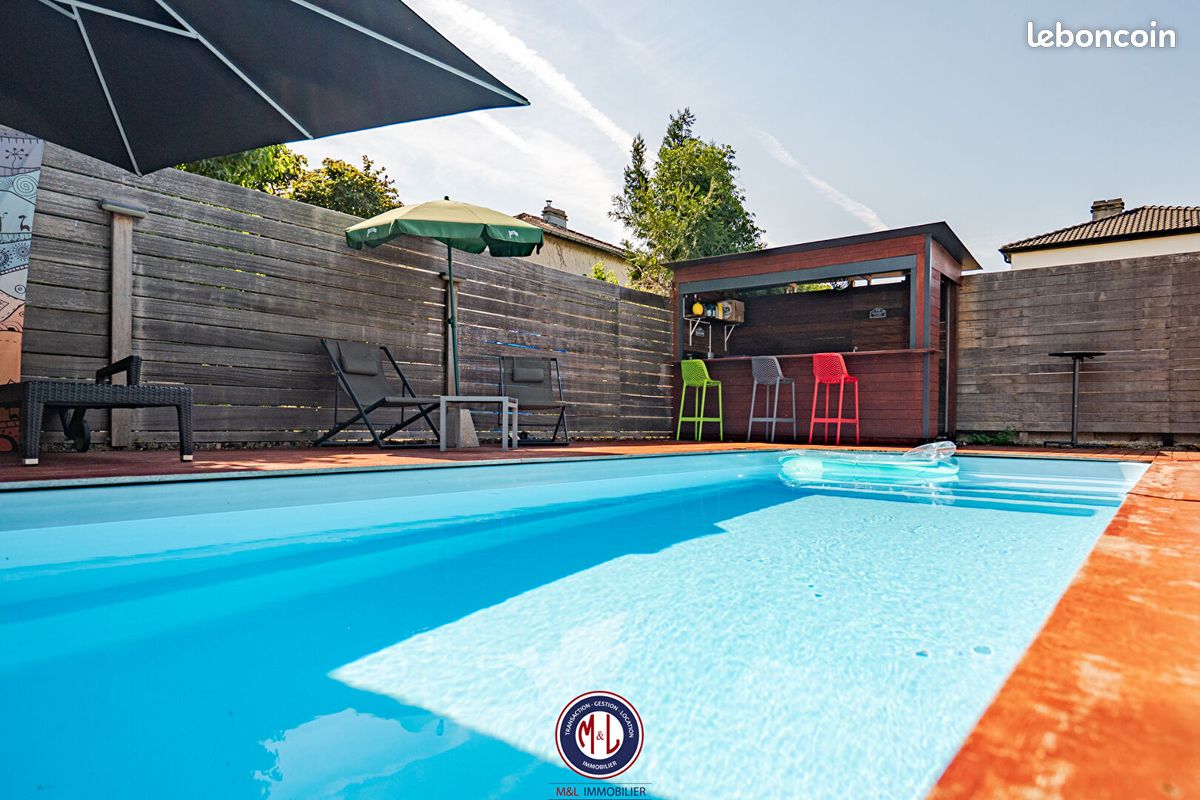 Maison 7 pièces 230 m² · à La Maxe · 230 m² · 520 000 €