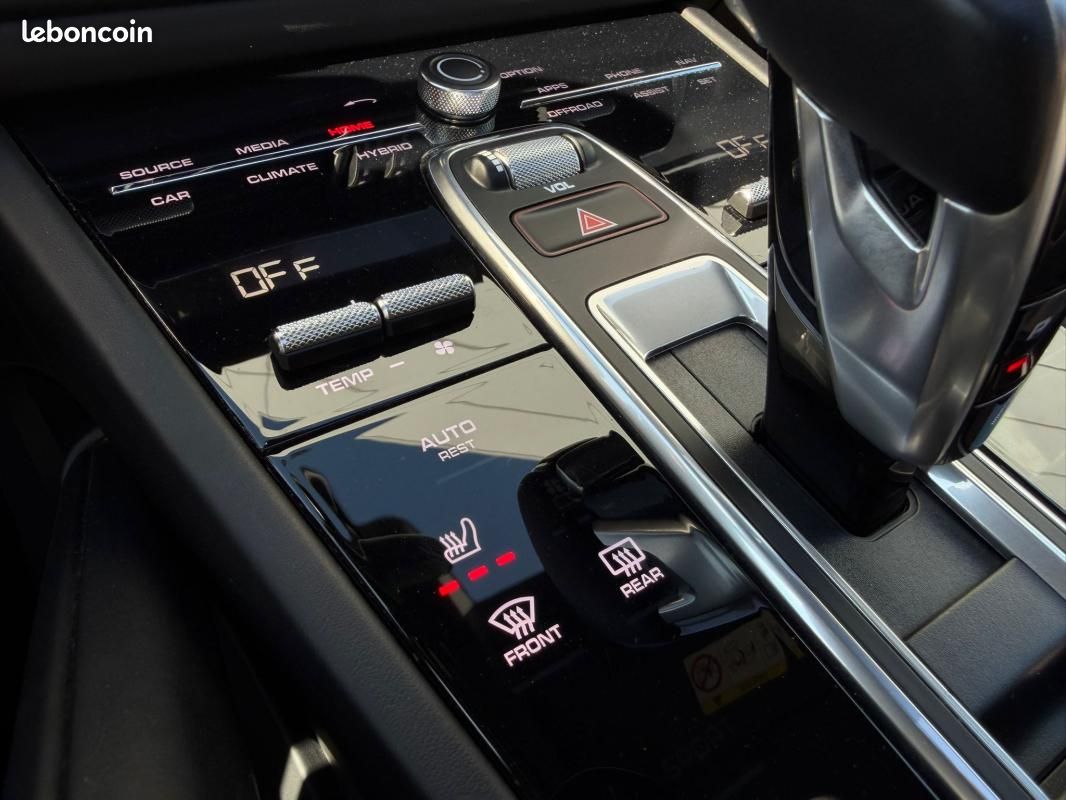 Porsche Cayenne E-Hybrid 3.0 V6 462 ch Tiptronic BVA (image 24)
