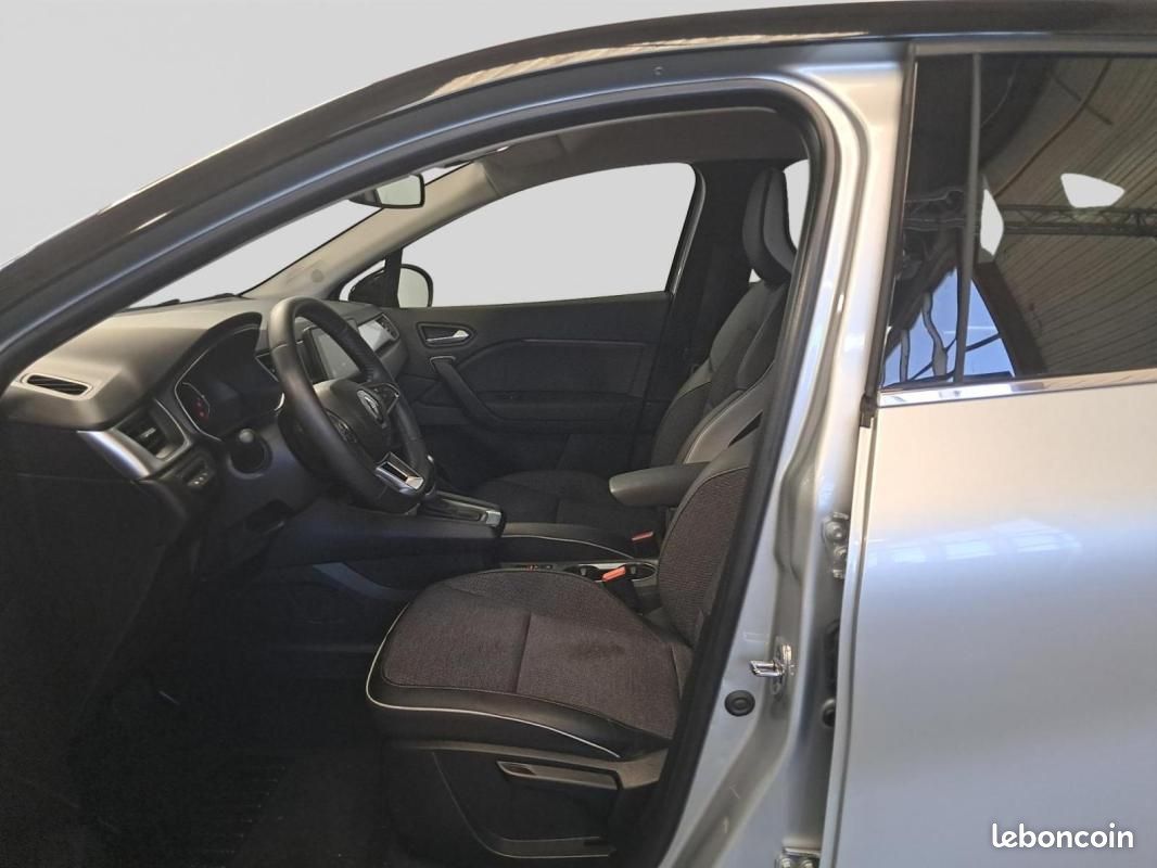 Renault Captur E-Tech 145 - 21 Intens (image 10)
