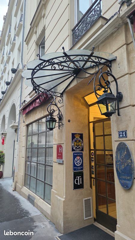 Marquise en fer forgé (image 1)