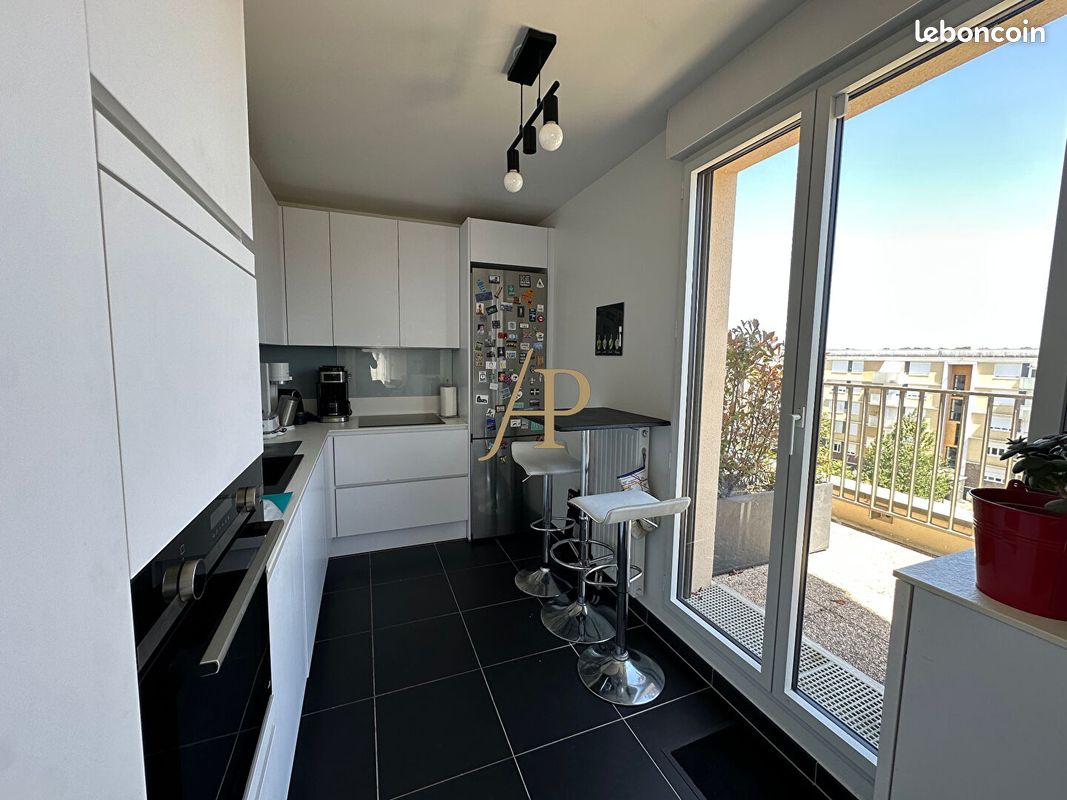 Appartement 4 pièces 82 m² · à Saint-Germain-en-Laye · 82 m² · 628 000 €