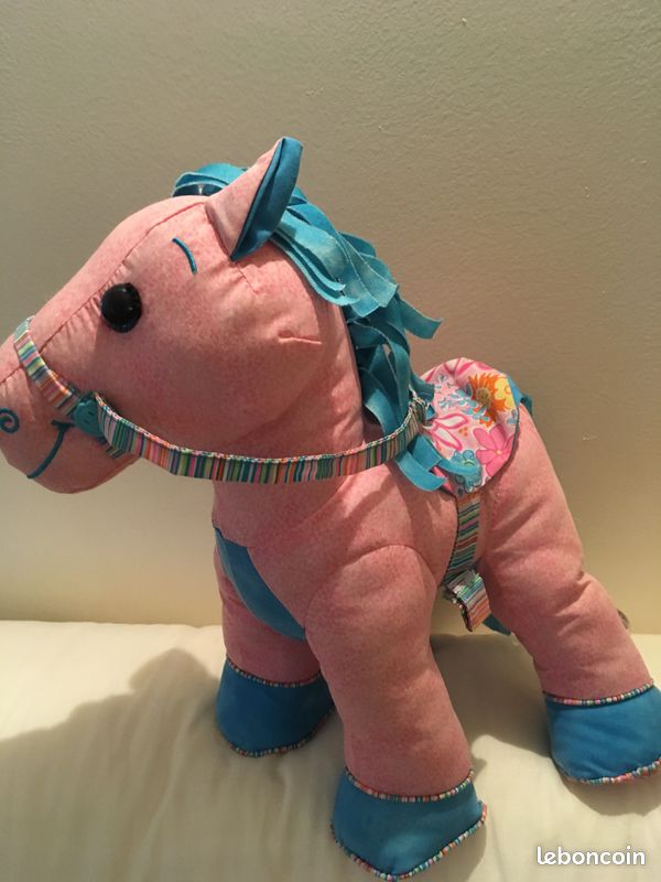 Poney peluche à colorier (image 1)