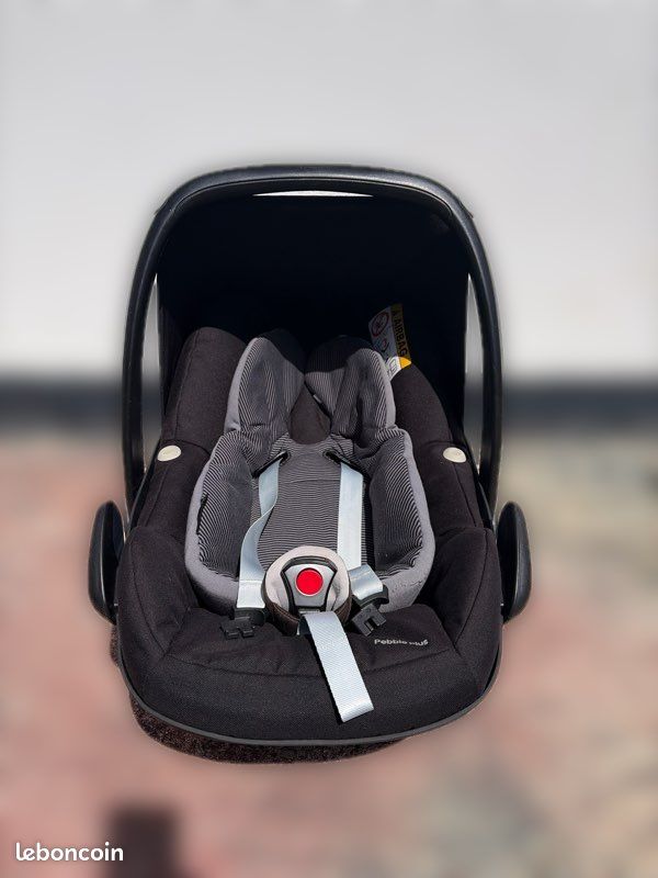 Maxi-Cosi Pebble Plus + base Isofix (image 1)