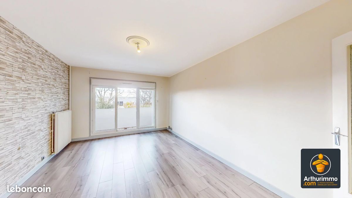 Appartement 3 pièces 62 m² · à Saint-Priest · 62 m² · 950 €