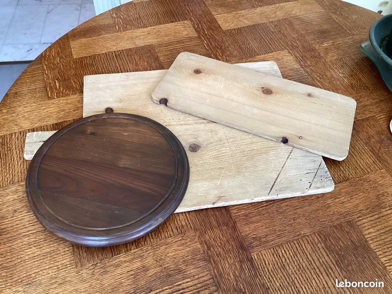 Lot de trois planches à découper en bois, différents modèle (image 2)