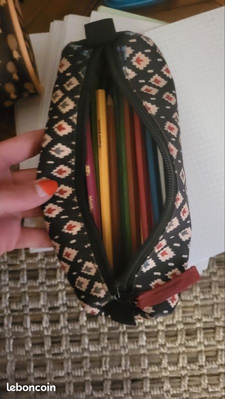 Kit de fournitures scolaires (image 7)