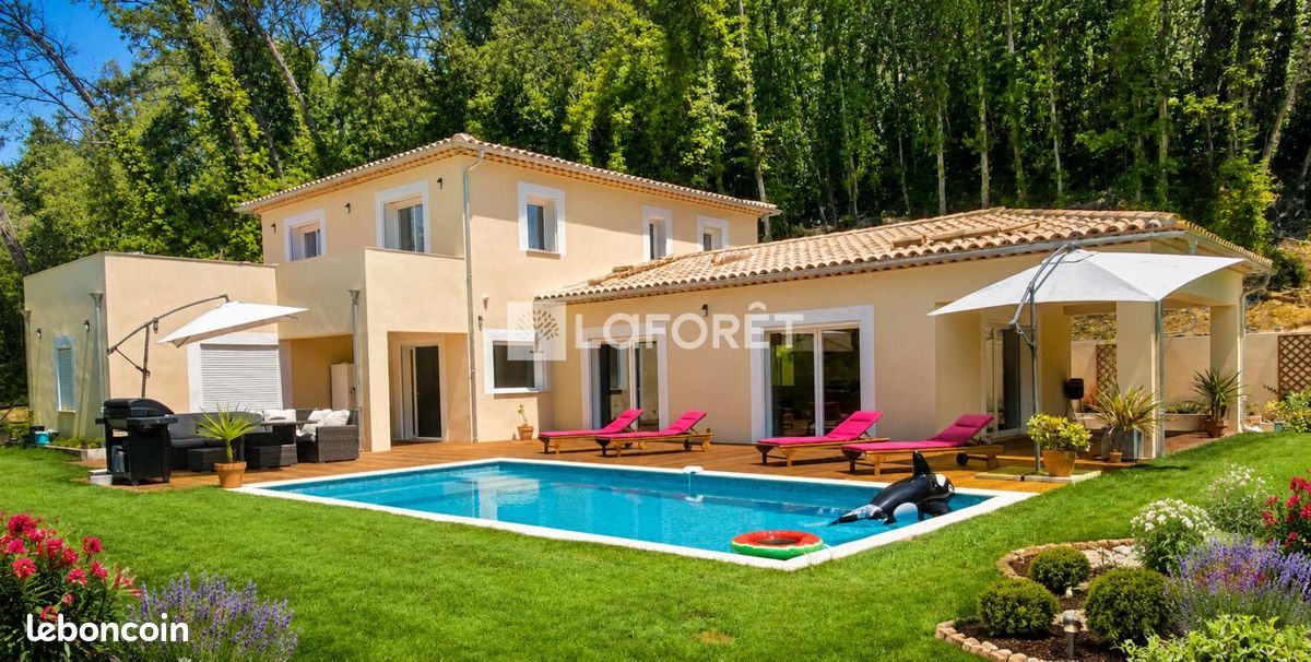 Maison 6 pièces 227 m² · à Roquefort-les-Pins · 227 m² · 1 685 000 €