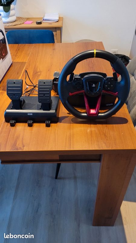 Volant et pedales PlayStation (image 2)