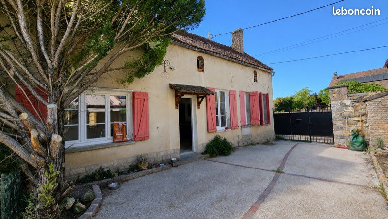 Maison 5 pièces 140 m² · à Villeblevin · 140 m² · 222 000 €