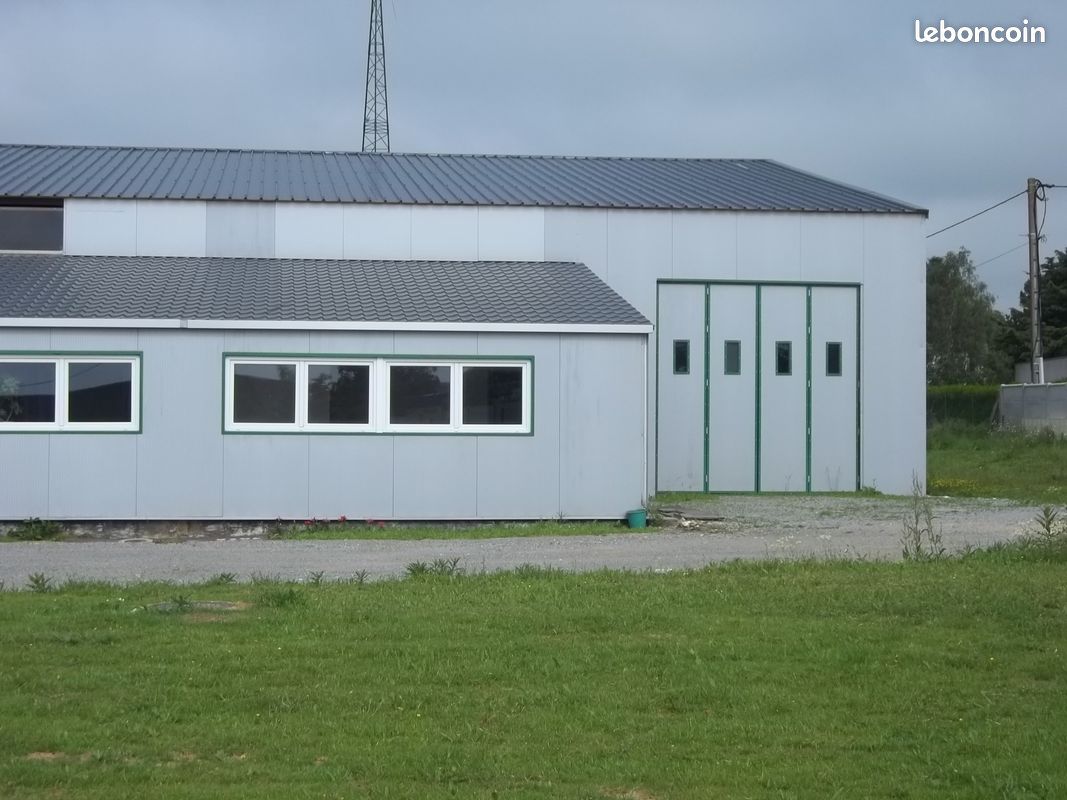 Local commercial 1 pièce 235 m² · à Bonneval · 235 m² · 1 200 €