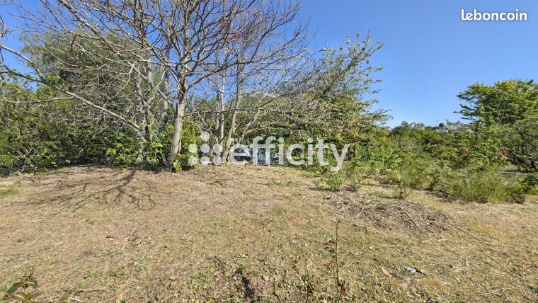 Terrain 550 m² Etel