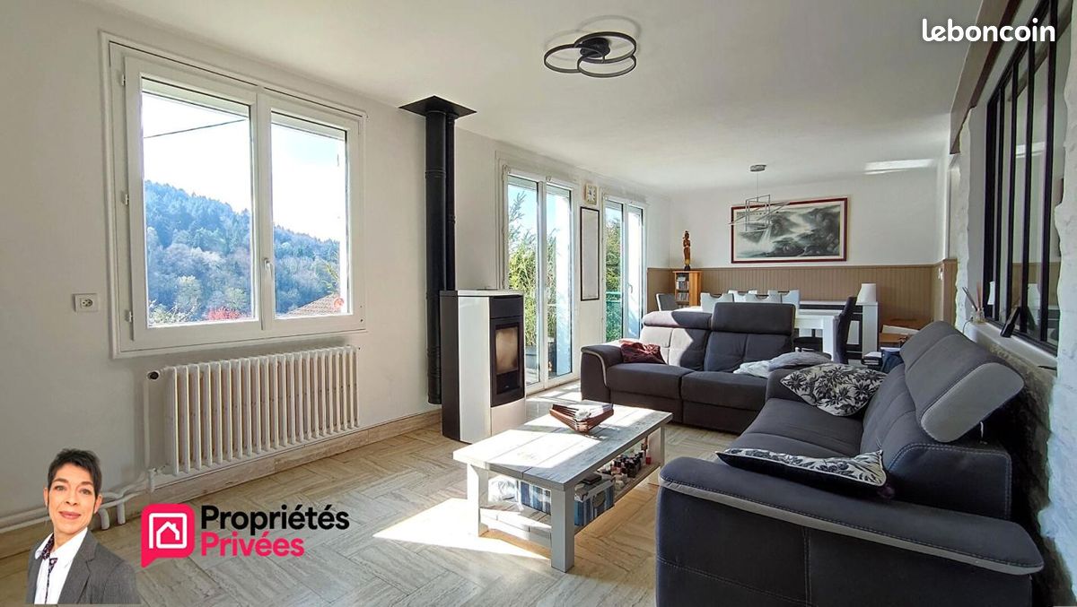 Maison 6 pièces 111 m² · à Thizy-les-Bourgs · 111 m² · 229 000 €