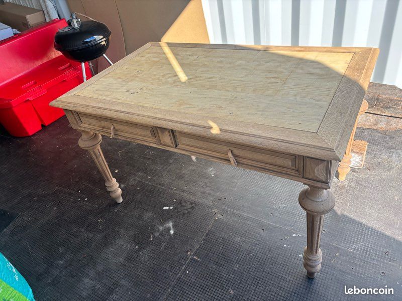 Table (image 1)