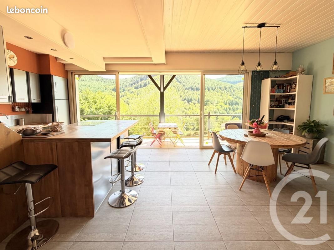 Maison 5 pièces 88 m² · à Saint-Marcel-l'Éclairé · 88 m² · 1 150 €