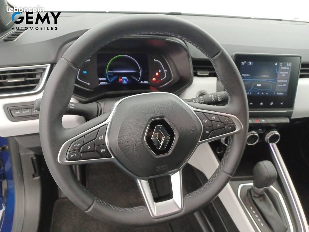 RENAULT Clio E-Tech full hybrid 145 Techno (image 8)