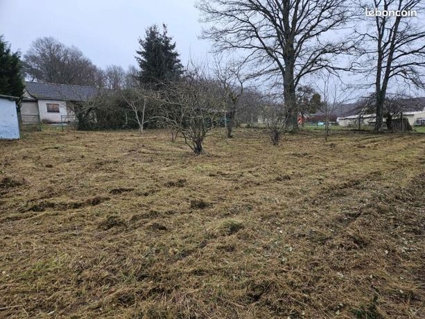 Terrain constructible de 1775 m2