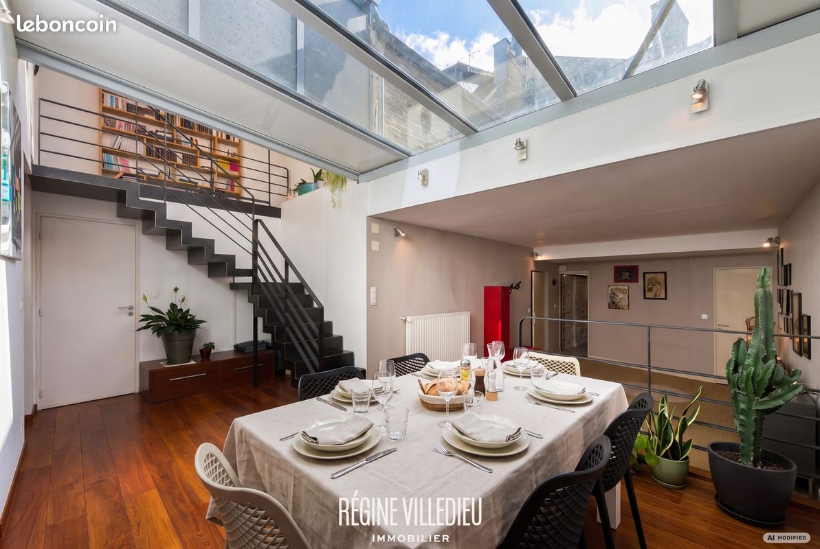 Maison 9 pièces 260 m² · à Cherbourg-en-Cotentin · 260 m² · 385 000 €