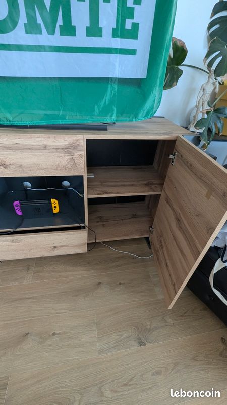 Buffet TV (image 2)
