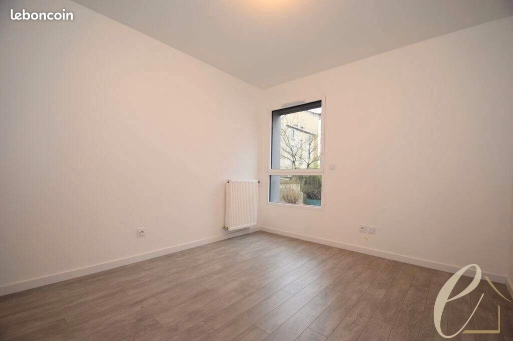 Appartement a louer oullins-pierre-benite - 3 pièce(s) - 55 m2 - Surfyn