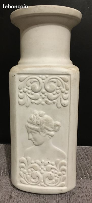 Vase ancien en biscuit (image 1)