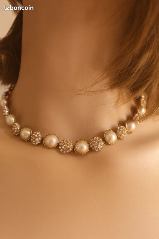 Collier Vintage Magnifique – Pièce Unique Sans Marque