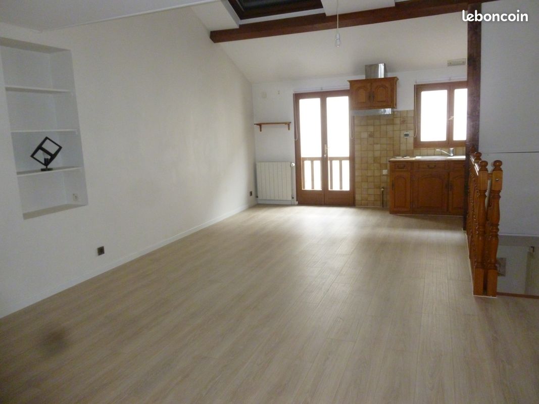 Appartement 2 pièces 52 m² · à Ay-Champagne · 52 m² · 500 €/mois