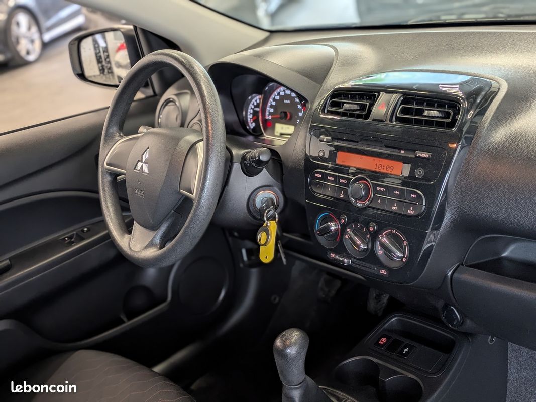 MITSUBISHI SPACE STAR MY19 1.0 MIVEC 71cv / Clim / 5 Portes / Crit'Air 1 (image 6)