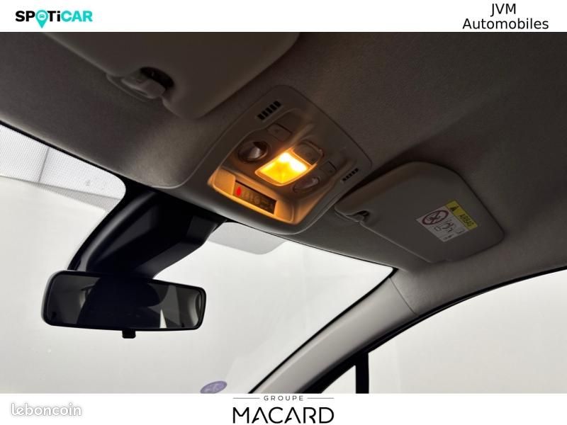 Citroen C3 1.2 PureTech 110ch S&S Shine 120-123g (image 25)