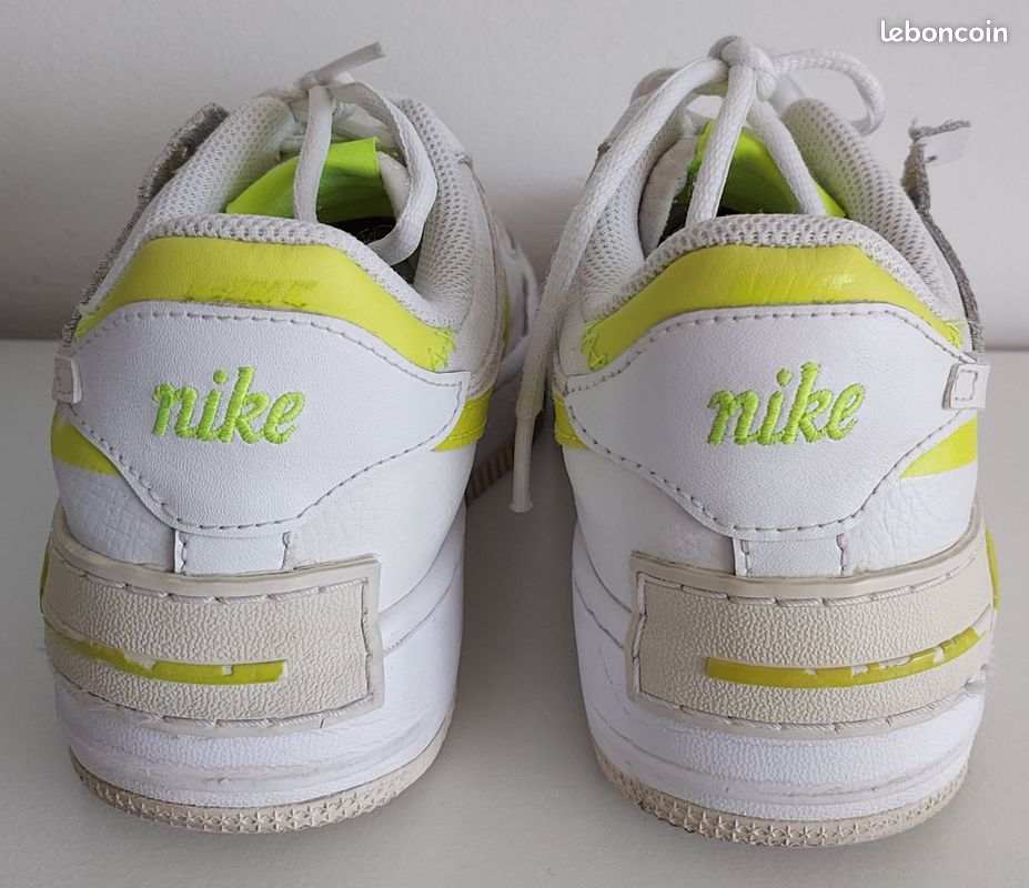 Paire d'air force shadow blanche jaune citron Nike pointure 37