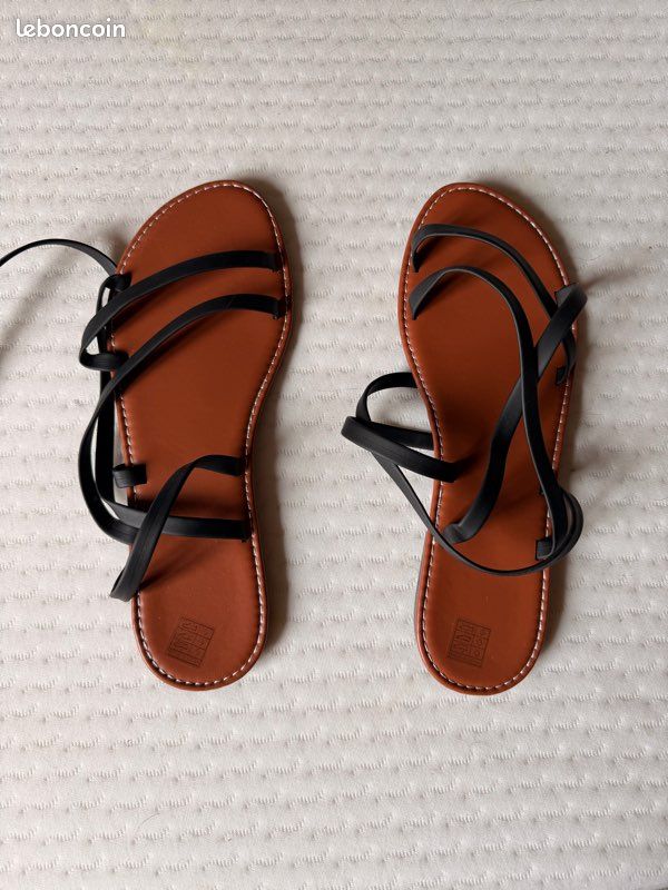 Sandales noire neuve taille 43 (image 5)