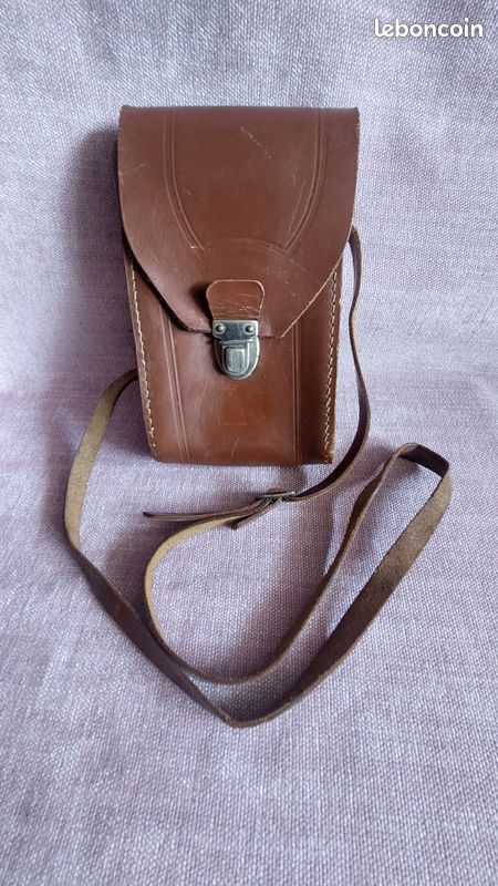 Sacoches En Cuir Vintage Pour Appareils Photo Anciens – Pratique Et Stylé !