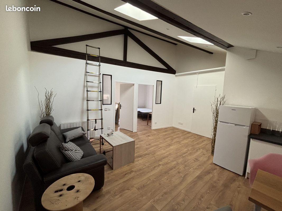 Appartement 3 pièces 70 m² · à Saint-Étienne · 70 m² · 700 €