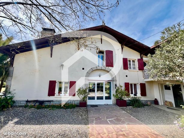 Maison 9 pièces 269 m²