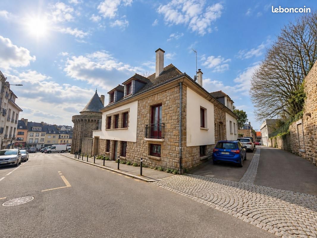 Immeuble 5 pièces 407 m² · à Hennebont · 407 m² · 630 000 €