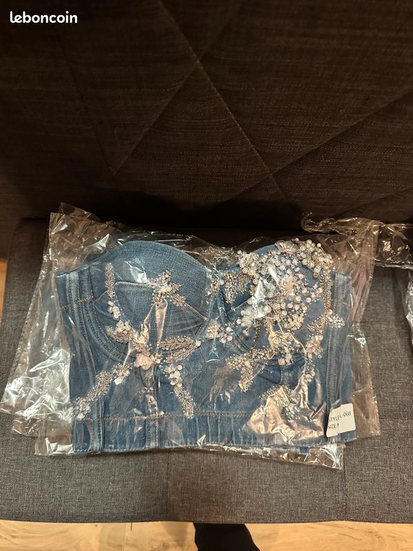 Lot de vêtements femme – idéal revendeur / marchés / vide-dressing (image 4)