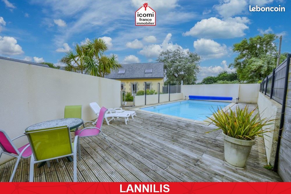 Maison 10 pièces 393 m² · à Lannilis · 393 m² · 1 025 000 €