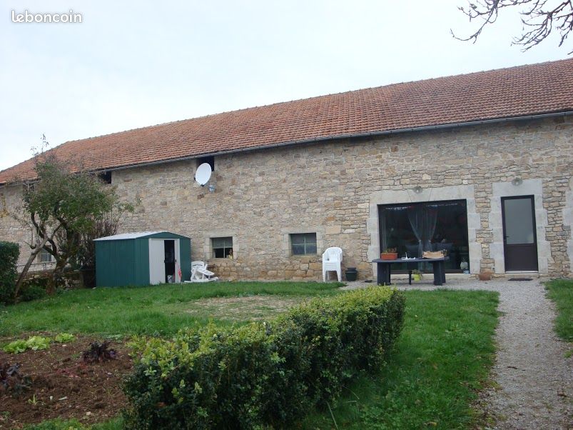 Maison 3 pièces 75 m² · à Saint-Martin-de-Lenne · 75 m² · 670 €/mois