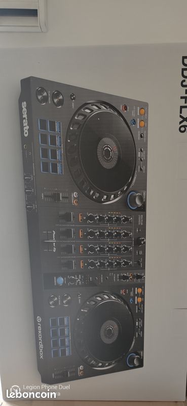 Pioneer DDJ-FLX6 (image 1)
