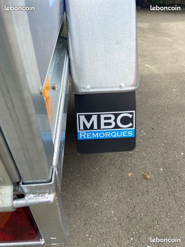 Remorque Bagagère MBC233 Simple Essieu Idéal pour les Vacances ou Déchetterie (image 5)