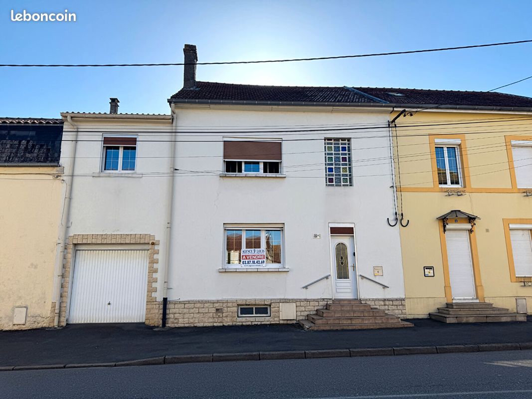 Maison 6 pièces 147 m² · à Sainte-Marie-aux-Chênes · 147 m² · 219 000 €