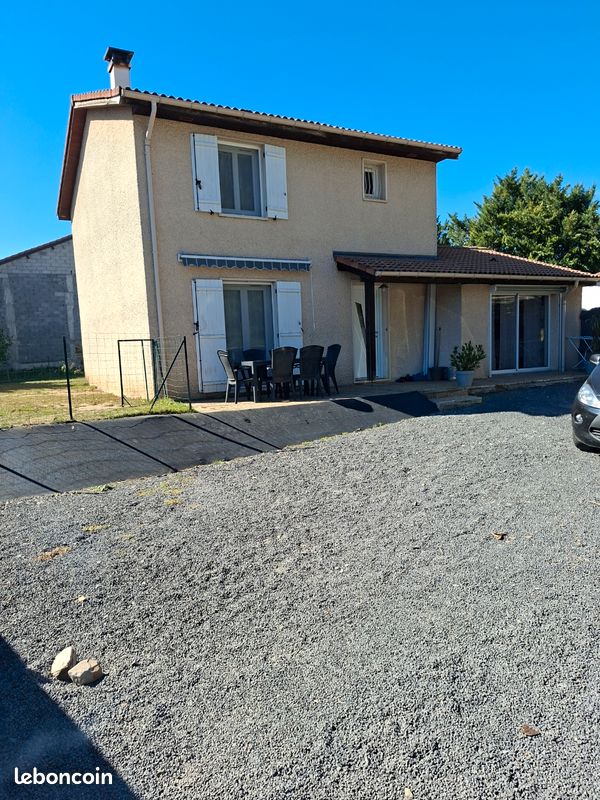 Maison 6 pièces 105 m² · à Saint-Laure · 105 m² · 214 000 €