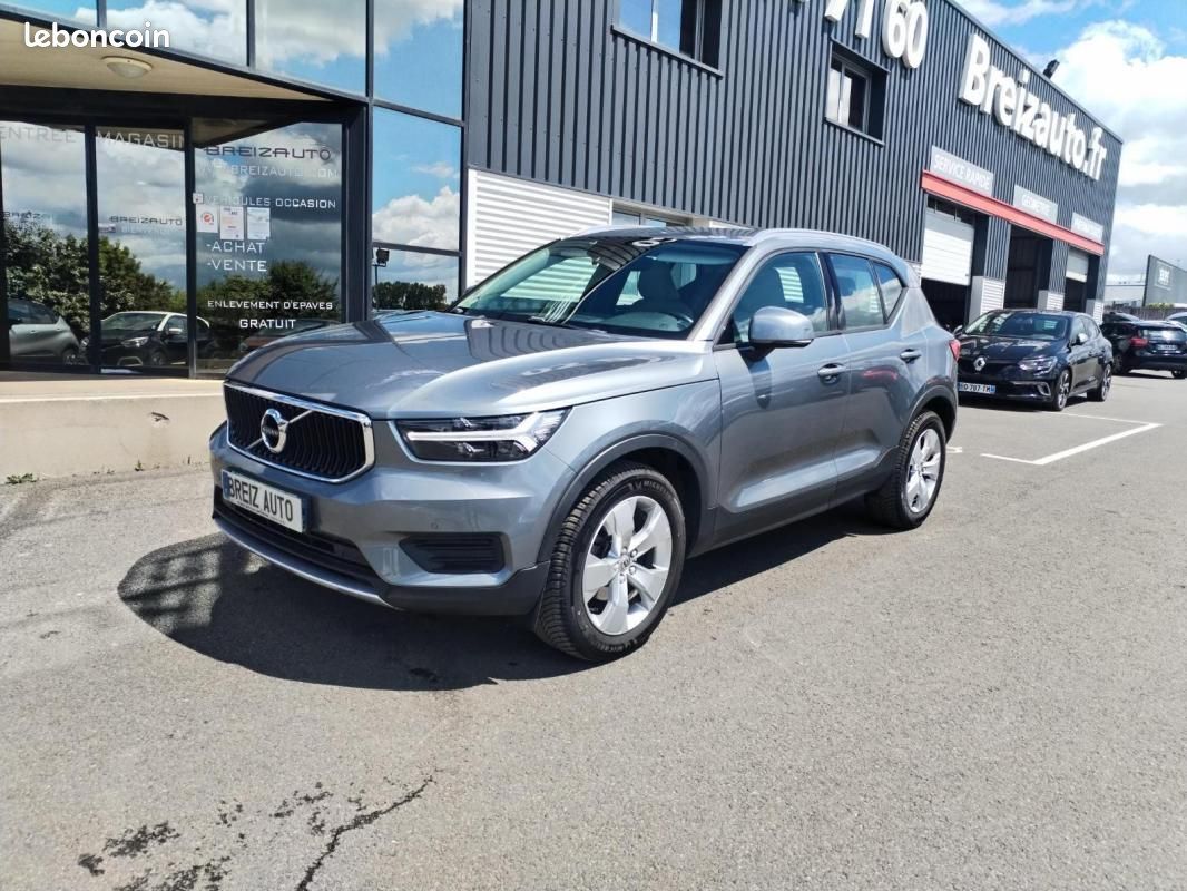 Volvo XC40 D3 150 MOMENTUM GEARTRONIC 8 (image 1)
