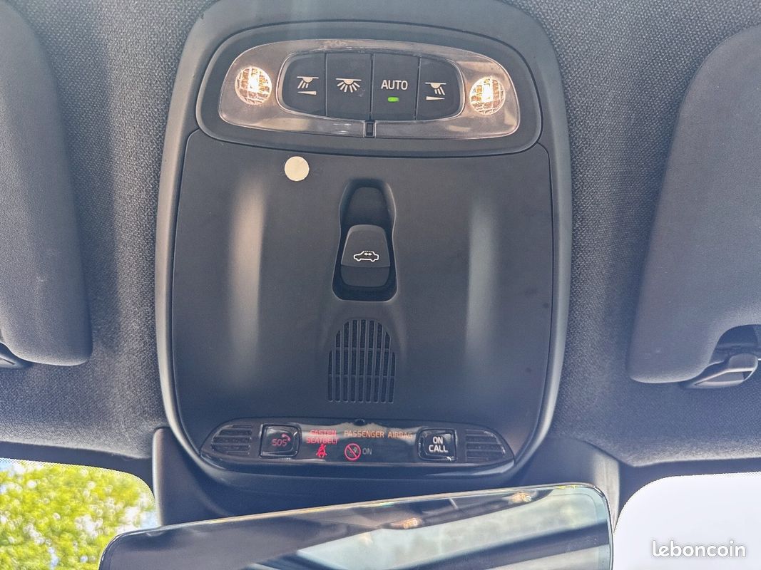 VOLVO XC40 T4 190 ch Geartronic 8 Inscription (image 18)