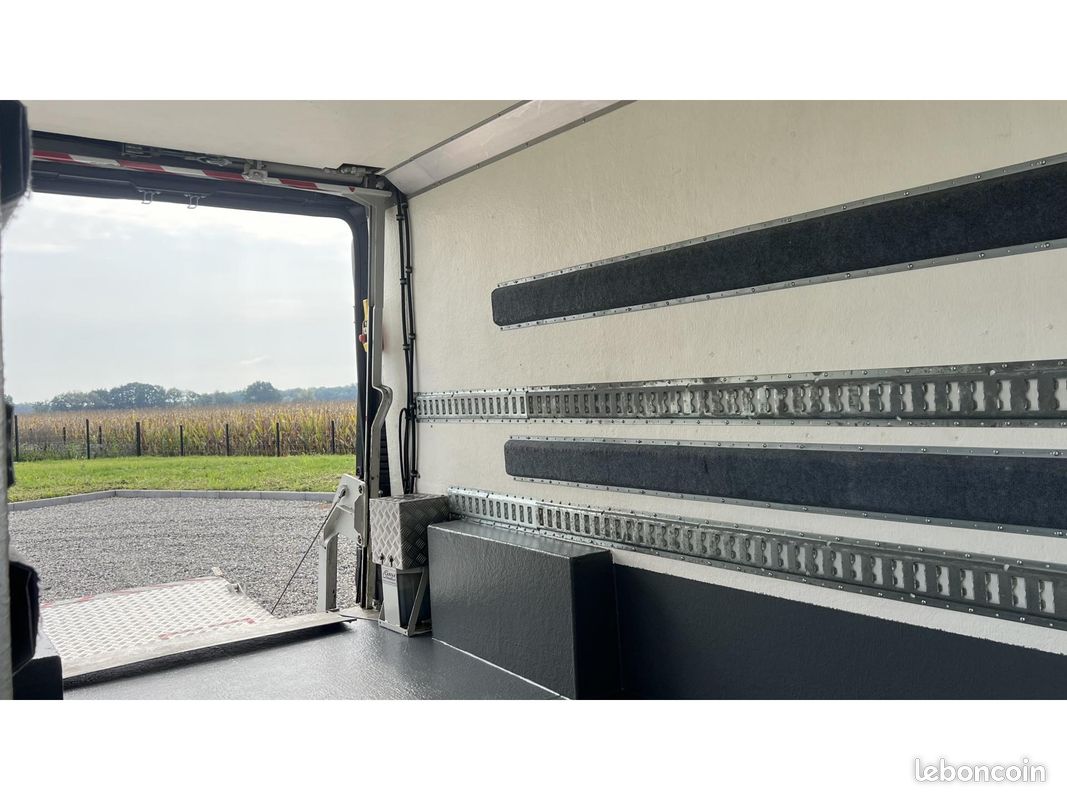 CITROEN JUMPER Business 4 35 L4H2 2.0 HDI 160 III FOURGON TOLE - HAYON 500KG / WEBASTO / MOTEUR 57.000 KMS (image 19)